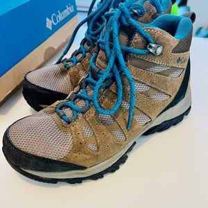 Columbia Redmond III Mid Waterproof Hiking Boot
